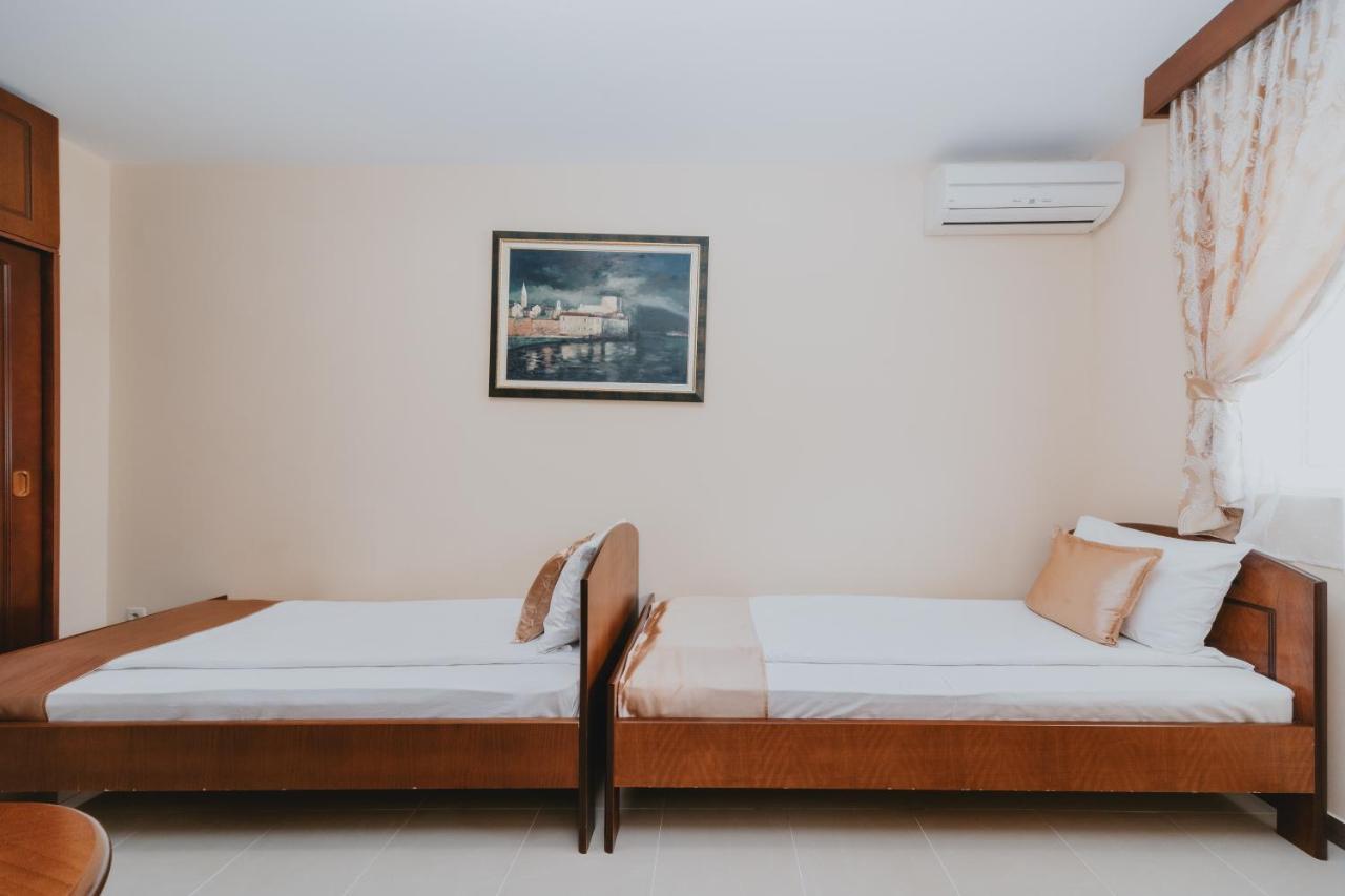 Apartmani Salus บุดวา ภายนอก รูปภาพ